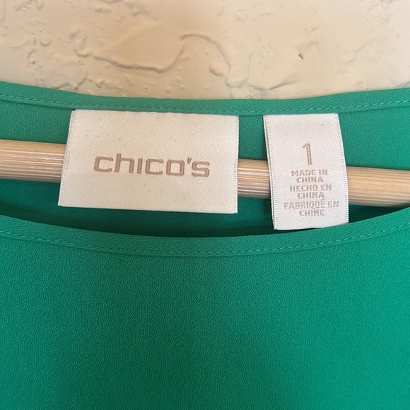 Chicos size 1 Kelly green blouse - Picture 2 of 3